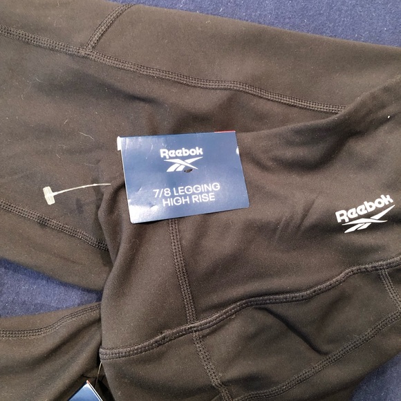NWT Reebok black leggings w/pockets sz Small - Picture 3 of 5